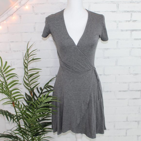 Grey Wrap Style Dress // Summer Dress - Picture 1 of 5
